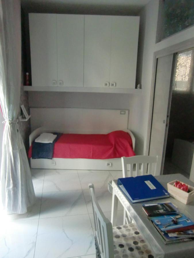 Guesthouse Aaron2 Nápoly Kültér fotó