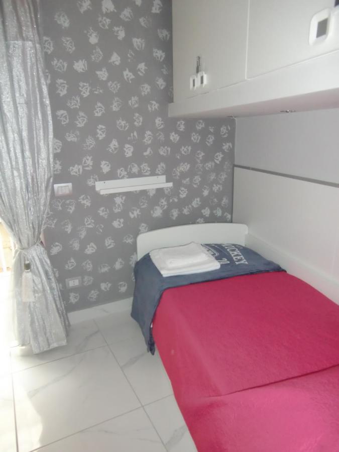 Guesthouse Aaron2 Nápoly Kültér fotó